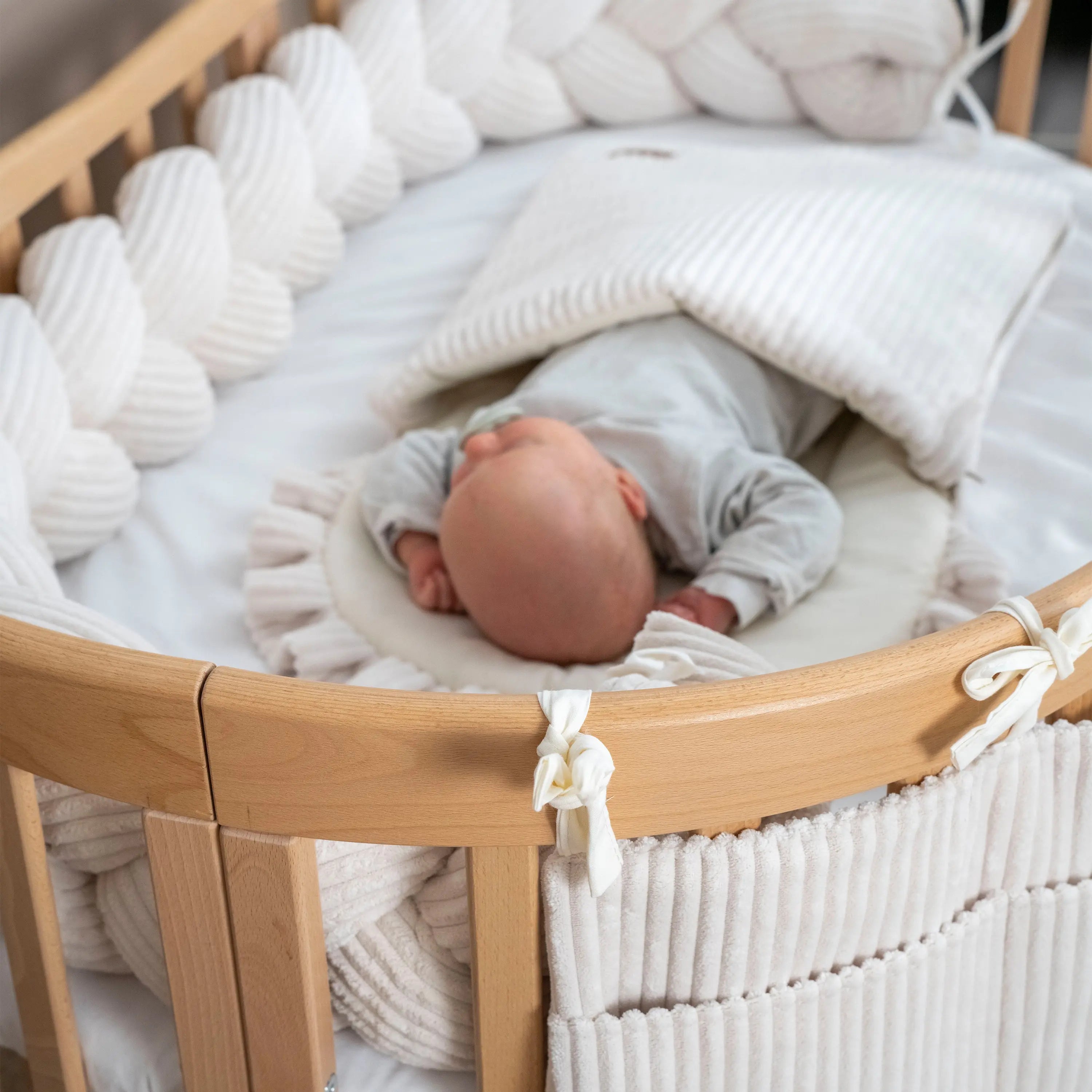 Bettschlange geflochten Cord – Bettzopf & Bettumrandung fürs Babybett, Kinderbett
