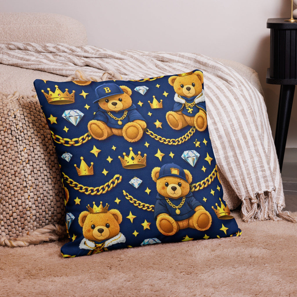 Luxus Designer Kissen mit Teddy Prince Muster in Blau & Gold – perfekt für stilvolle Baby - und Kinderzimmer - CGE Teddy Couture