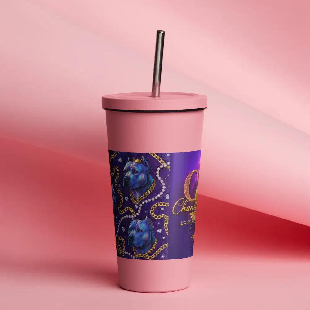 Thermobecher mit Strohhalm in pink mit violett-goldenem Design und CGE-Logo.