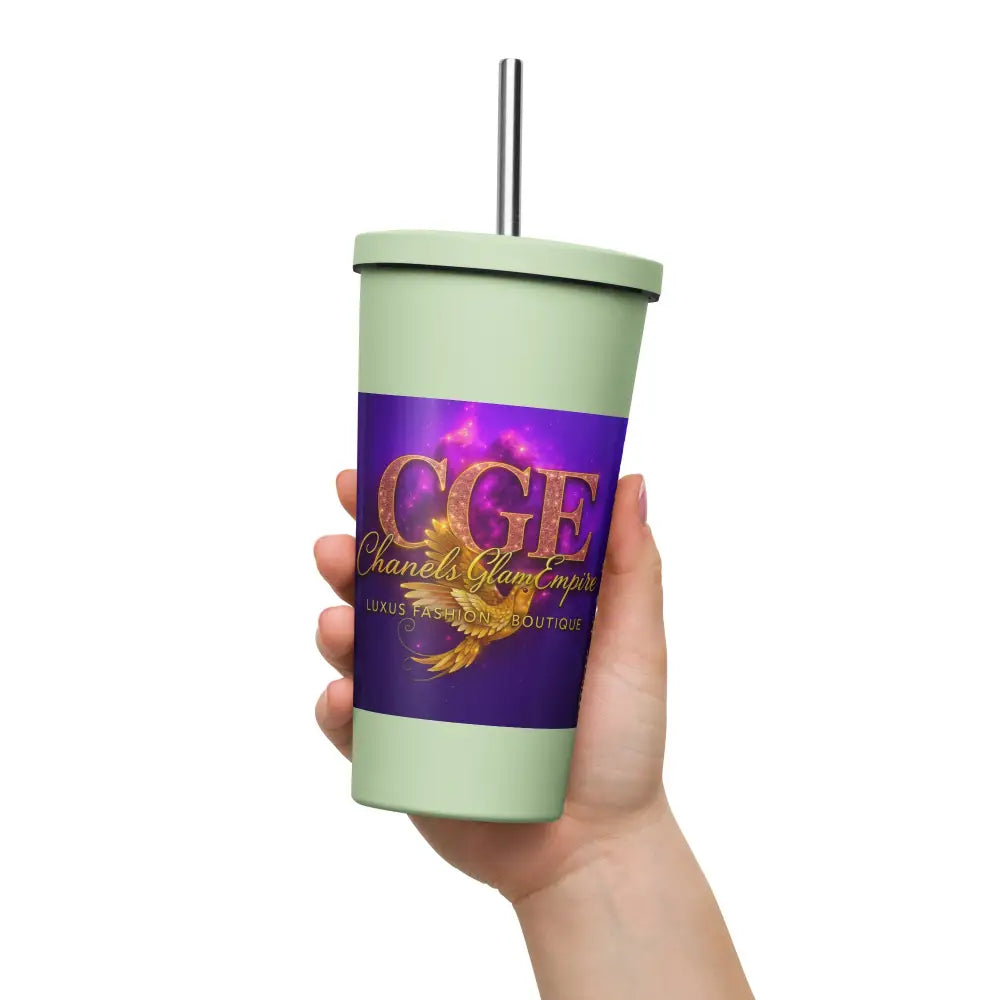Thermobecher mit Strohhalm in Grün mit violett-goldenem CGE-Logo, Edelstahl, 600 ml Fassungsvermögen