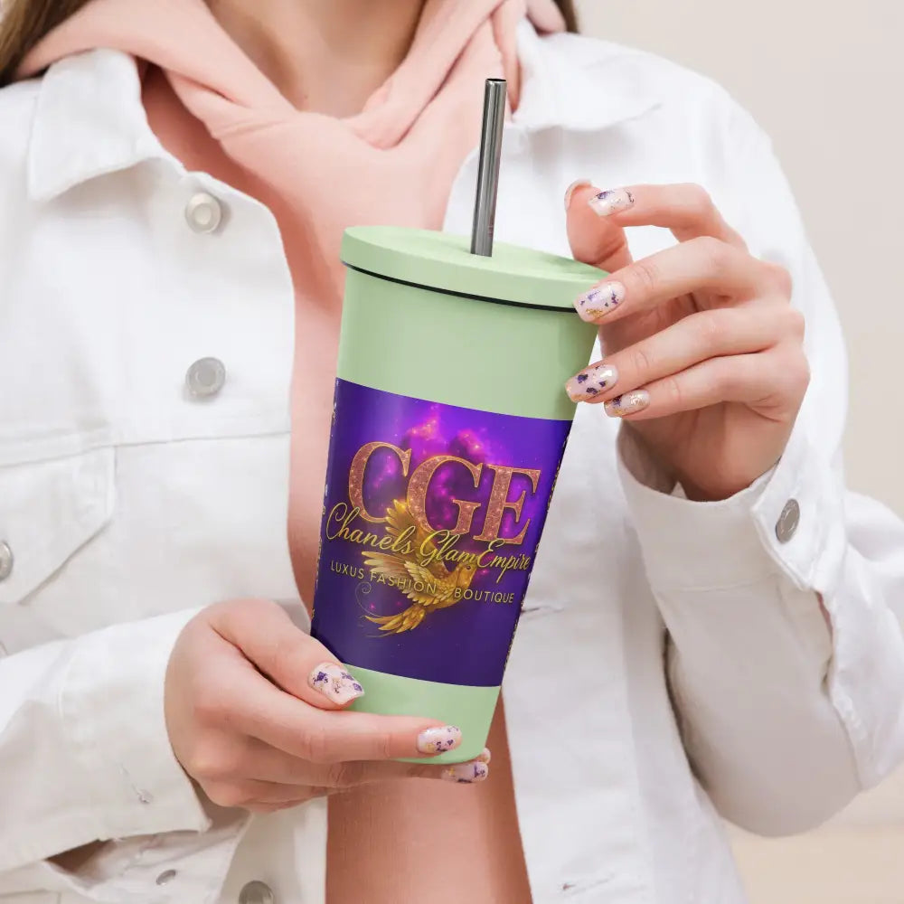 Thermobecher mit Strohhalm aus Edelstahl in Grün mit violett-goldenem CGE-Design, 600 ml Fassungsvermögen, wiederverwendbar und stilvoll